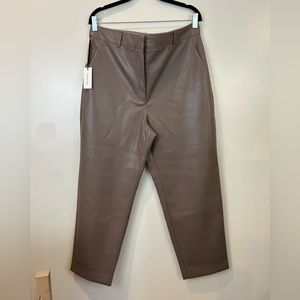 Aritzia Babaton Command Cropped Pant